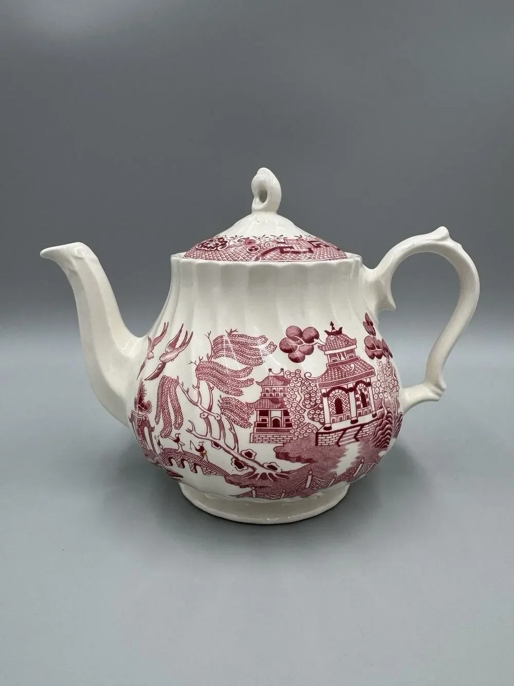 Vintage Royal Wessex Willow Rosa Red White Lidded Teapot Asian Design